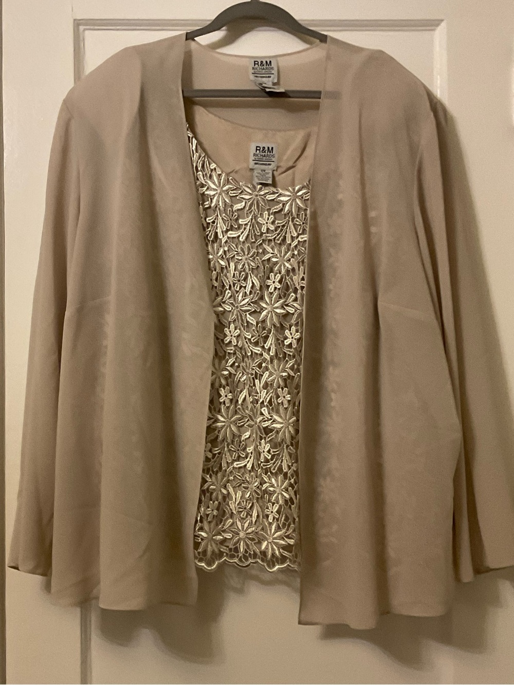 R&M Richards 3Piece Light Beige Open-Front Jacket with Lace Panel & skirted pant